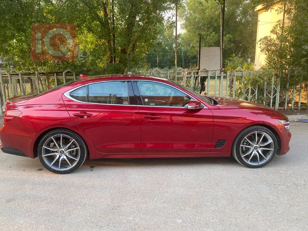 جنسس G70